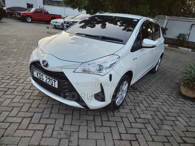 Toyota Vitz 2019 White