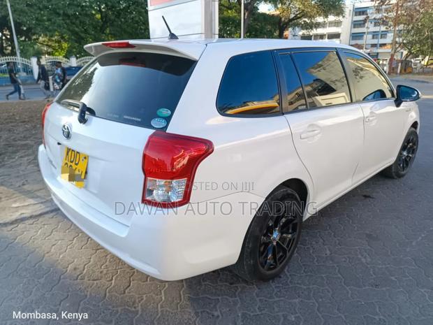 Toyota Corolla Fielder 2015 White