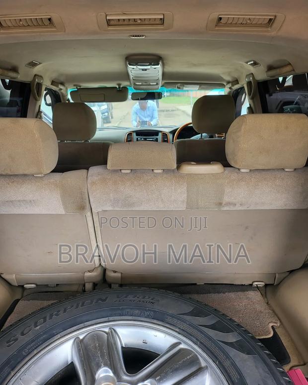 Toyota Land Cruiser 2005 White