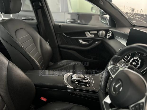 Mercedes-Benz GLC-Class 2019 White
