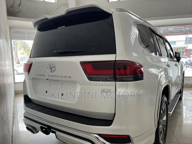 Toyota Land Cruiser Prado 2020 White