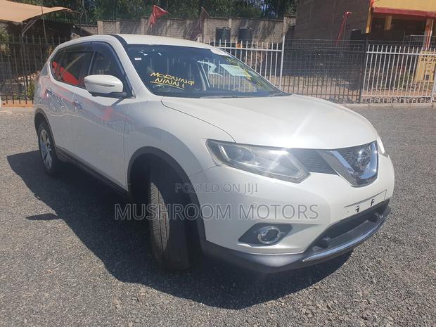 Nissan X-Trail 2017 White