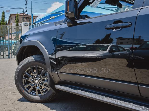 New Toyota Land Cruiser Prado 2024 Black