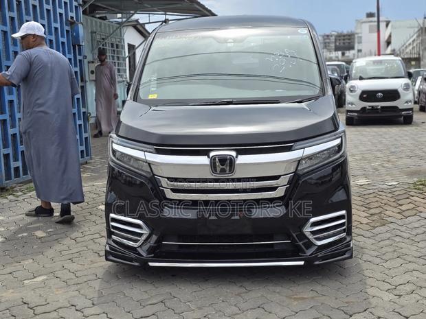Honda Stepwgn 2018 Black
