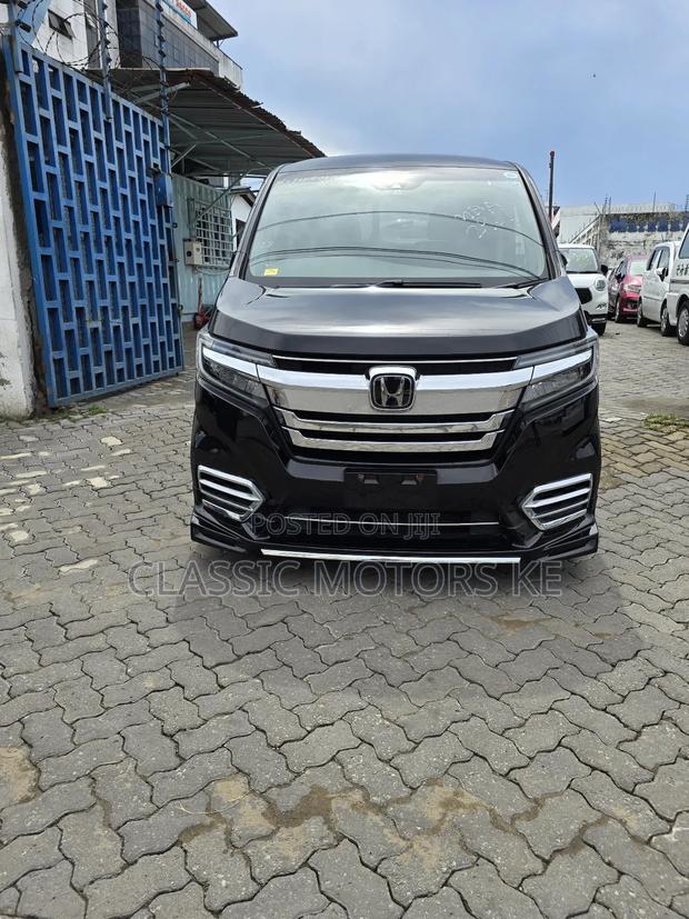 Honda Stepwgn 2018 Black