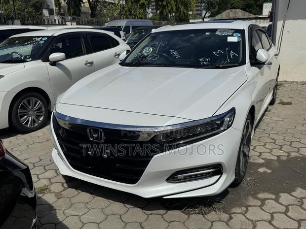 Honda Accord Hybrid 2020 White