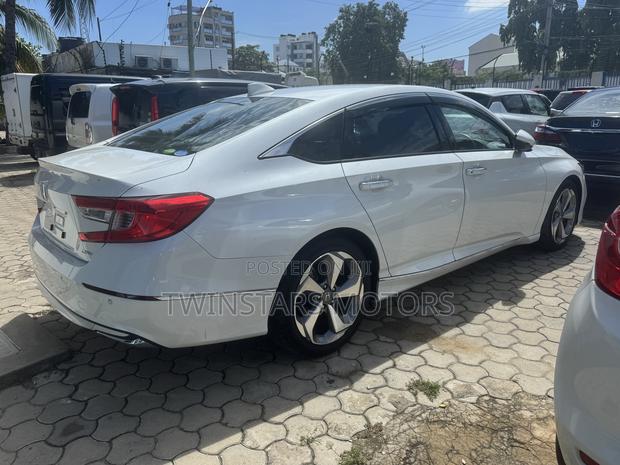 Honda Accord Hybrid 2020 White