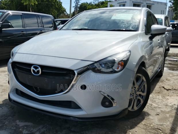 Mazda Demio 2019 Silver