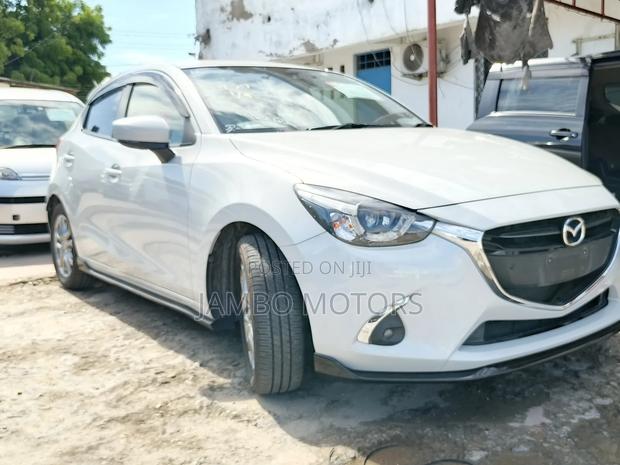 Mazda Demio 2019 Silver