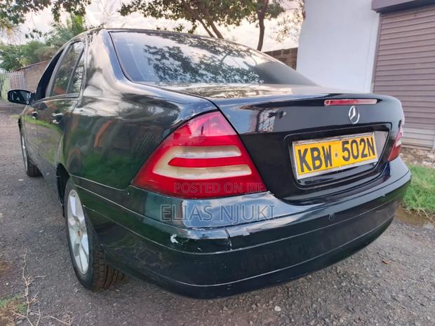 Mercedes-Benz C200 2006 Black