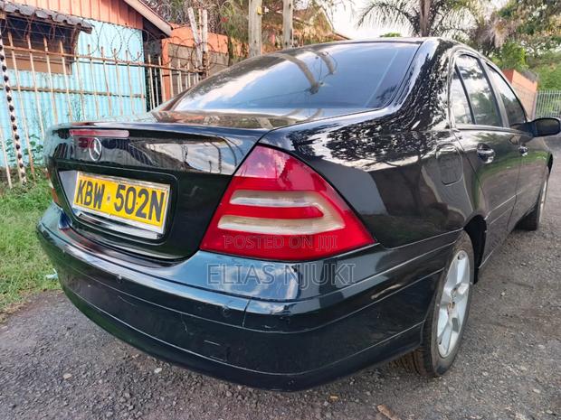 Mercedes-Benz C200 2006 Black