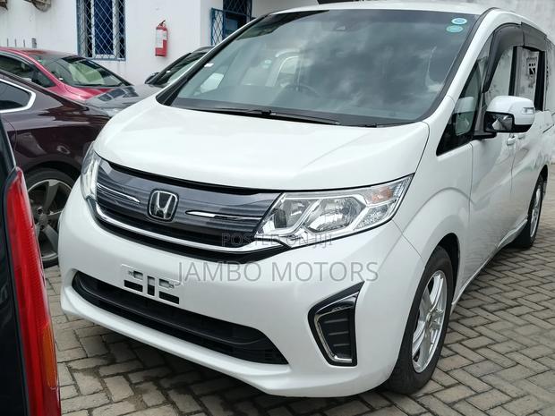 Honda Stepwgn 2018 White