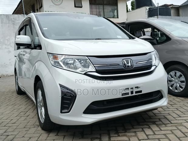 Honda Stepwgn 2018 White