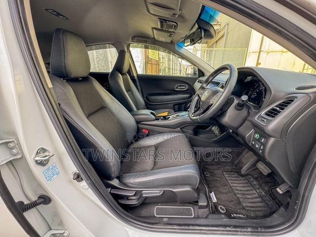 Honda Vezel 1.5 Hybrid 2WD 2018 White