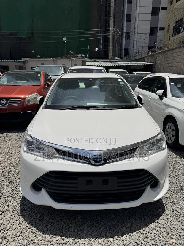 Toyota Corolla Fielder 2015 White