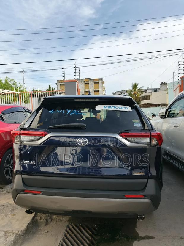 Toyota RAV4 Adventure AWD 2020 Blue