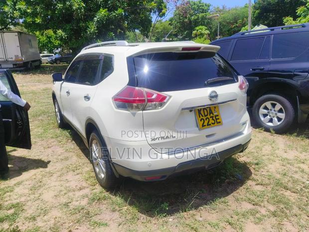Nissan X-Trail 2014 White