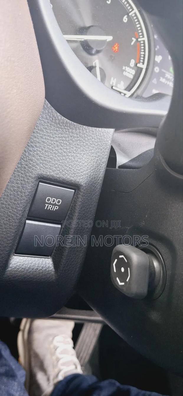Toyota Harrier 2021 White
