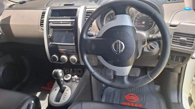 Nissan X-Trail 2010 White