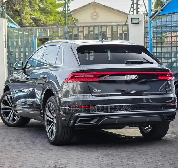 Audi Q8 55 Premium AWD quattro 2020 Gray