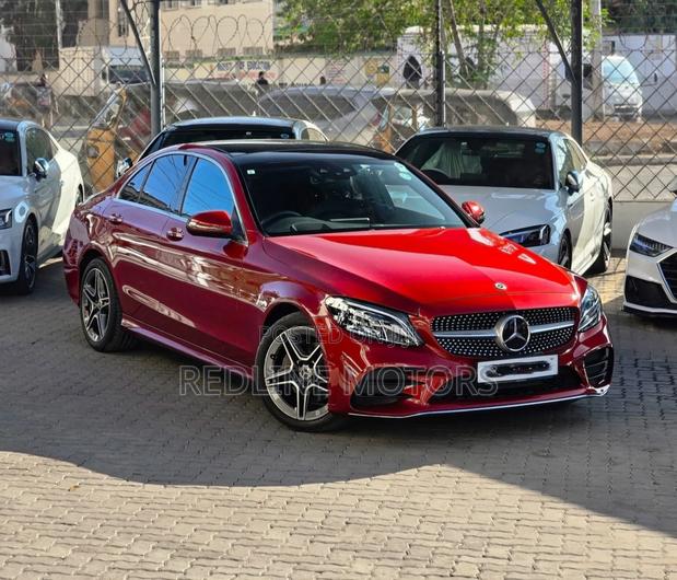 Mercedes-Benz C200 2019 Red