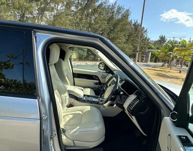 Land Rover Range Rover Vogue 2018 Silver