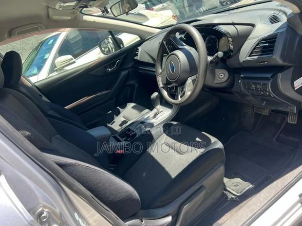 Subaru Impreza 2.0i AWD Hatchback 2018 Silver