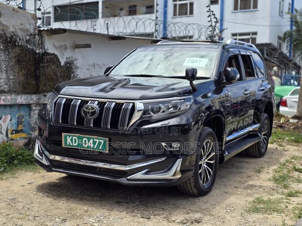 Toyota Land Cruiser Prado 2.8 2019 Black