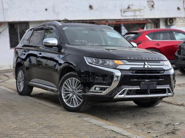 Mitsubishi Outlander 2.0 PHEV AWD 2019 Black
