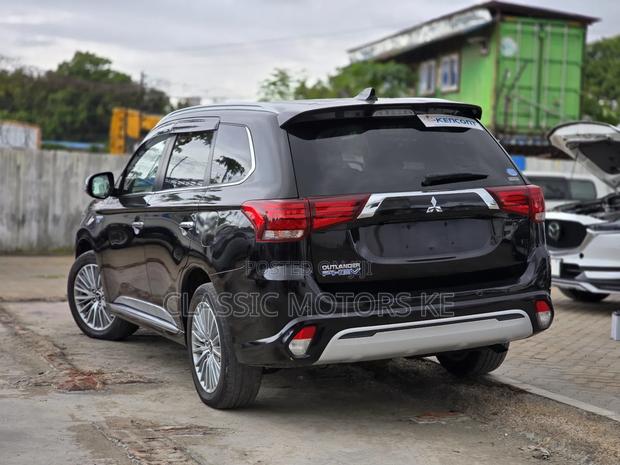 Mitsubishi Outlander 2.0 PHEV AWD 2019 Black