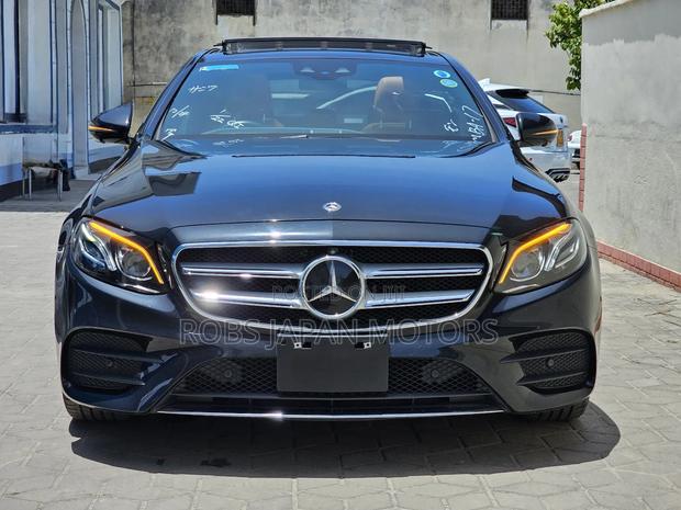 Mercedes-Benz E200 2019 Black