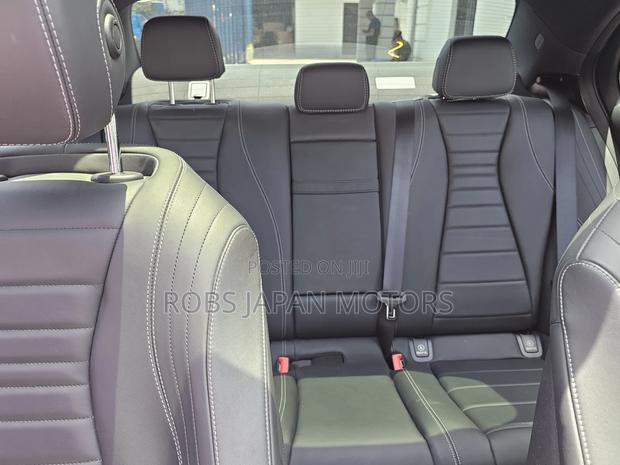 Mercedes-Benz E200 2019 Matt Black