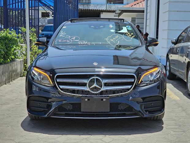 Mercedes-Benz E200 2019 Matt Black