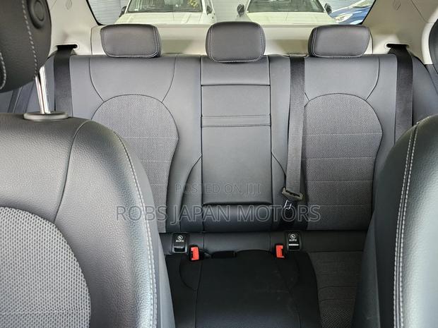 Mercedes-Benz C200 2018 Silver