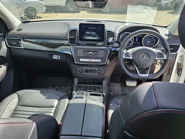Mercedes-Benz GLE-Class GLE 350d 4MATIC 2018 White
