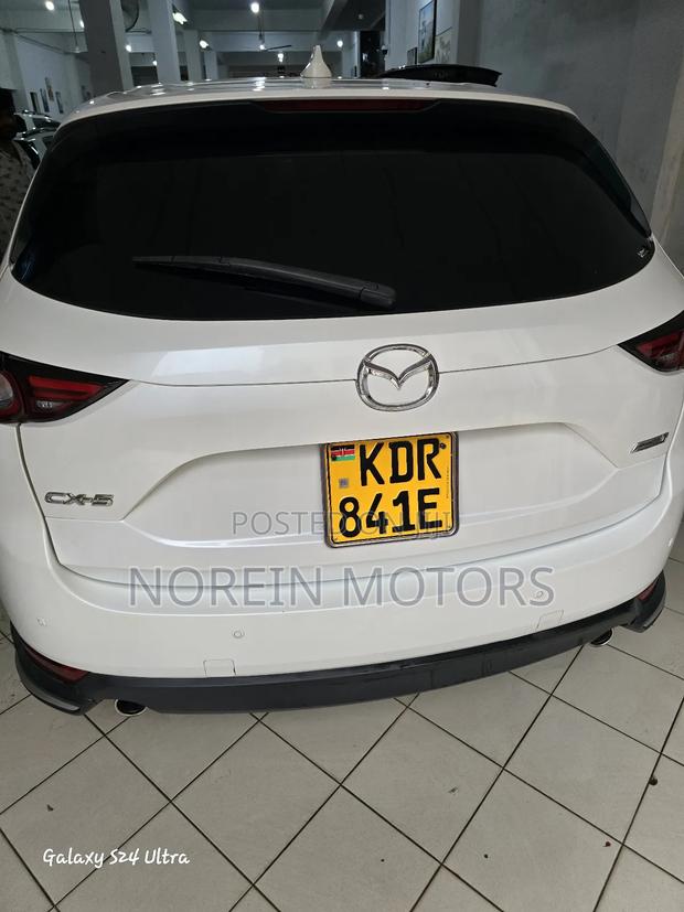 Mazda CX-5 2017 Off white