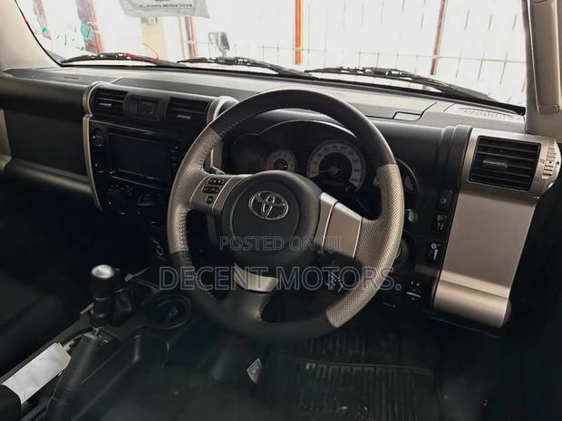 Toyota FJ Cruiser 2018 Black