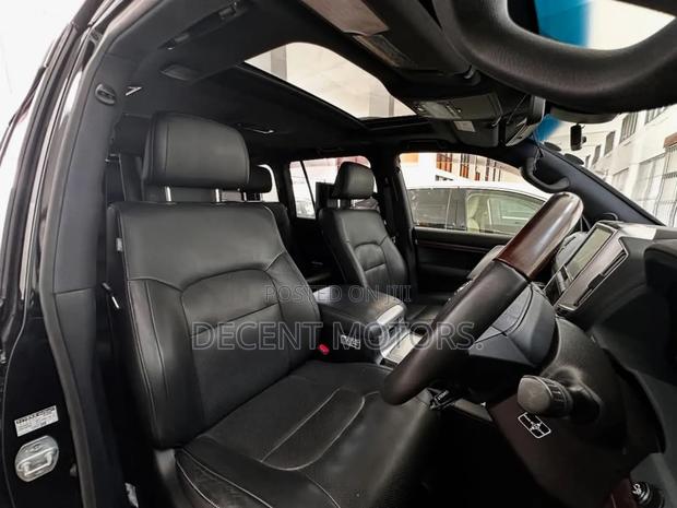 Toyota Land Cruiser 2017 Black