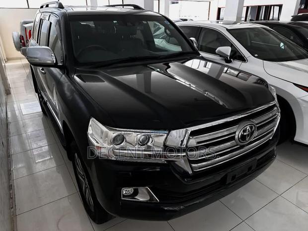 Toyota Land Cruiser 2017 Black