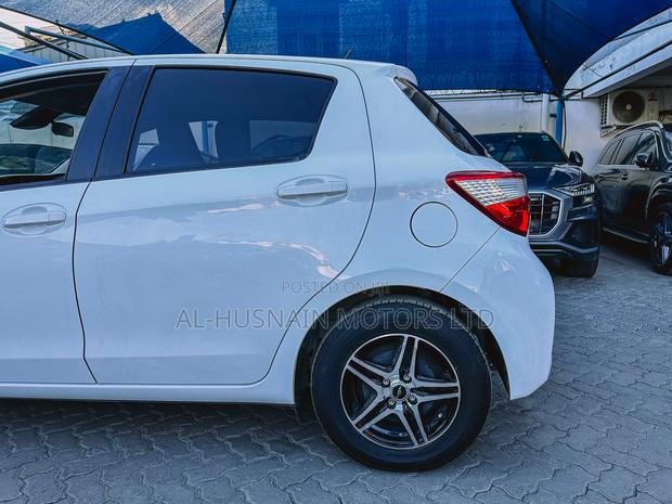 Toyota Vitz 1.5 FWD Hybrid 5dr 2019 Pearl