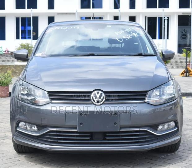 Volkswagen Polo 2018 Gray