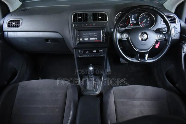 Volkswagen Polo 2018 Gray