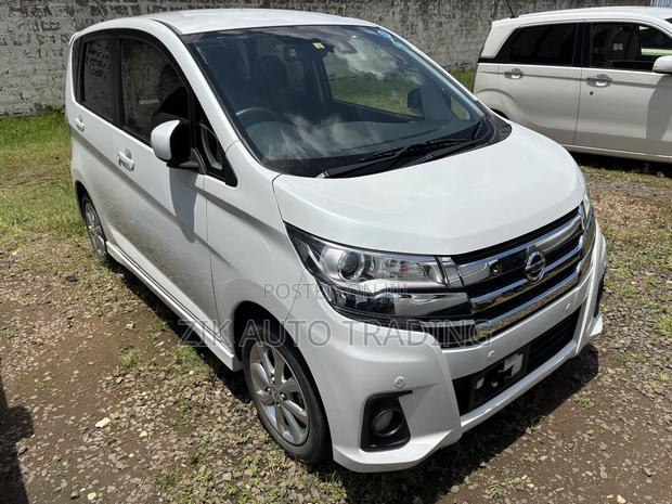 Nissan Dayz 2018 White