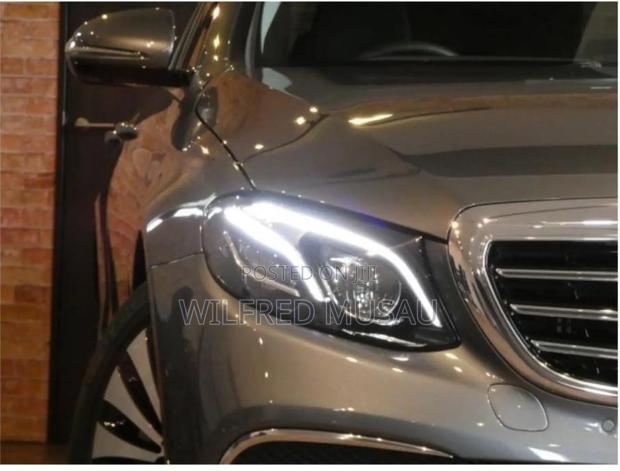 Mercedes-Benz E400 2019 Silver