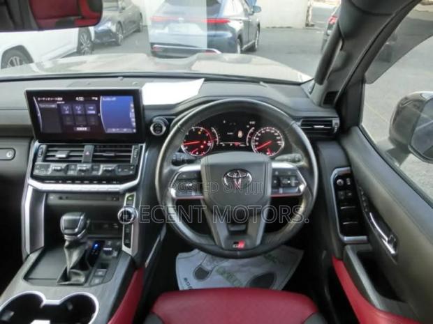 Toyota Land Cruiser 3.3 Diesel 4WD 2021 Green