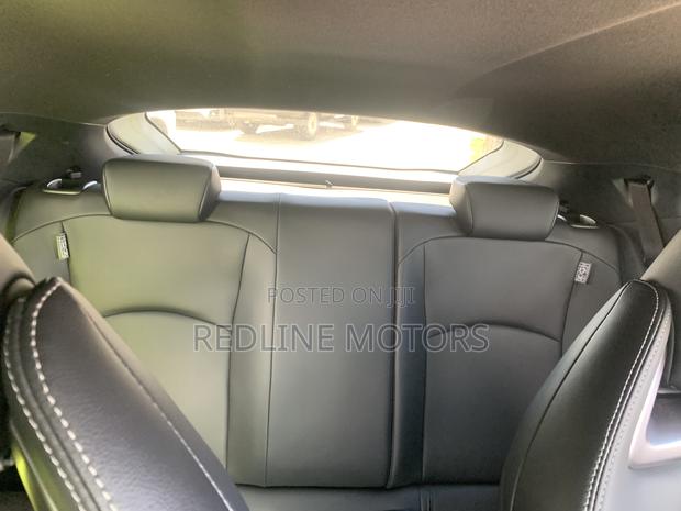 Toyota Yaris 2021 Pearl