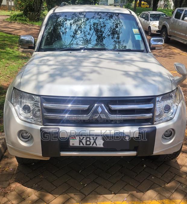 Mitsubishi Pajero 2007 White