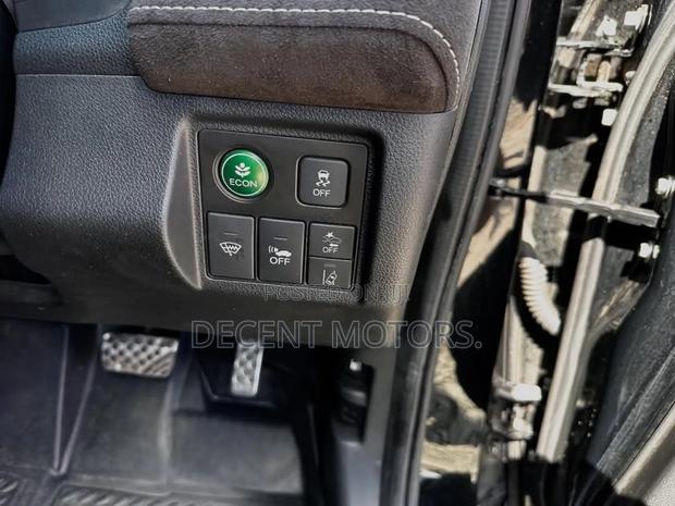Honda Vezel 1.5 Hybrid 2WD 2019 Black