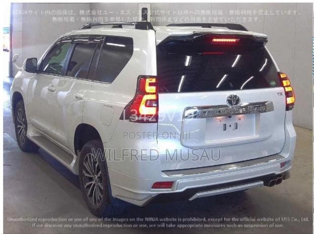 Toyota Land Cruiser Prado 2.8 2019 White