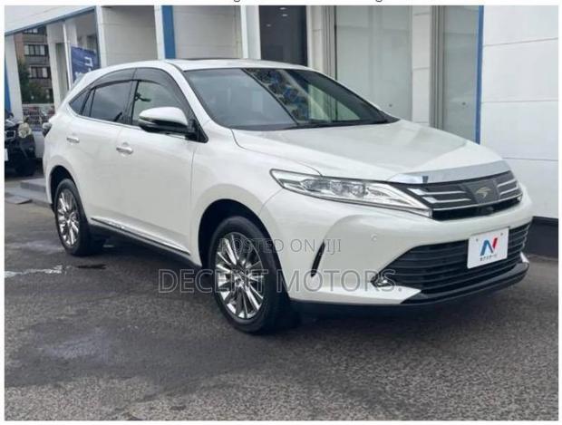 Toyota Harrier 2.0 2019 White